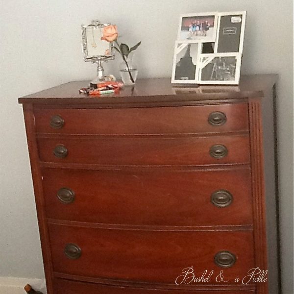 Amy chest of drawers