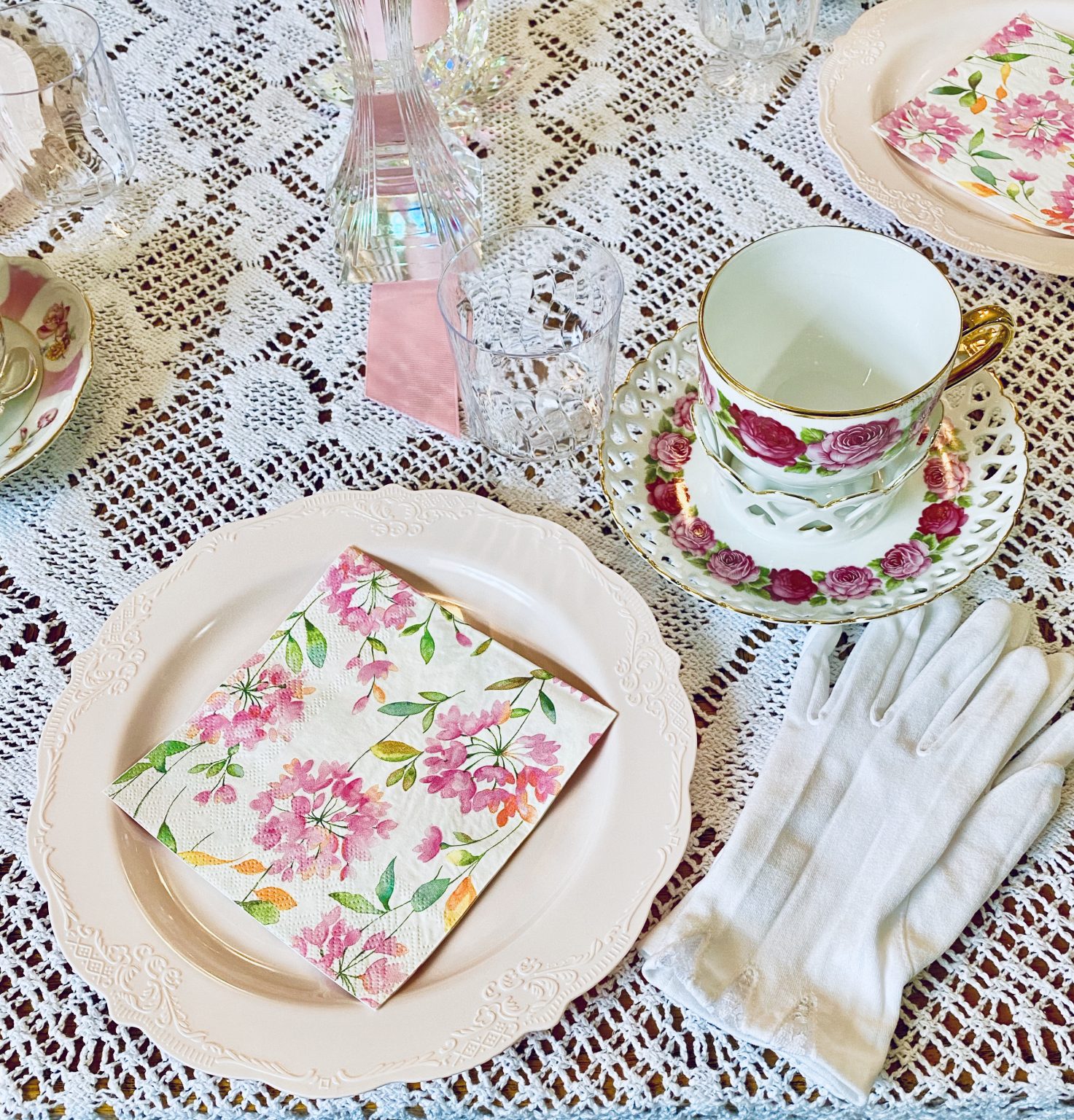 Tablescape for a Tea Party - Bushel & a Pickle